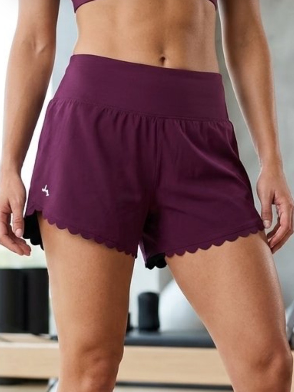 JoyLab Plum Scallop-Hem Athletic Shorts… SZ Small